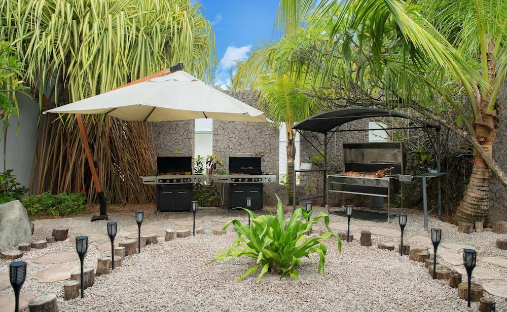 Avani Barbarons Seychelles Resort Grand Anse  Luaran gambar